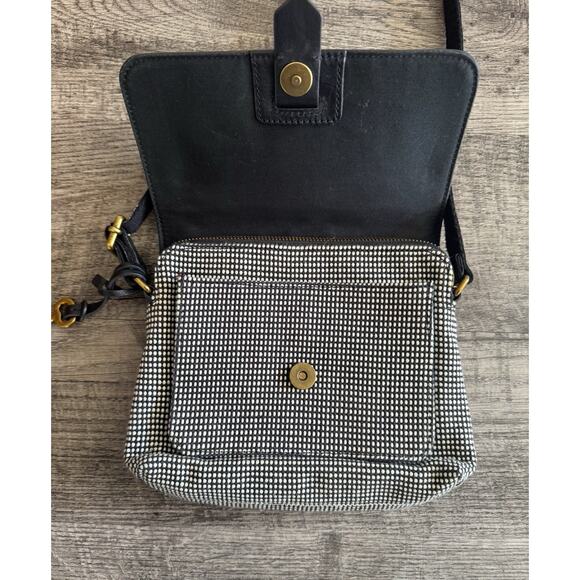 Fossil Kinley Crossbody Black White Houndstooth Checkered Front Flap 9” Small - Picture 6 of 16